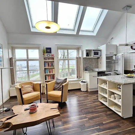 Apartamento Pewsum In - Gemuetliche Fuer Bis Zu 2 Personen Direkt Am Hafen Mit Blick Auf Den Hafen - Haustiere Herzlich Willkommen Greetsiel