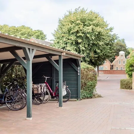 Pewsum In - Gemuetliche Fuer Bis Zu 2 Personen Direkt Am Hafen Mit Blick Auf Den Hafen - Haustiere Herzlich Willkommen * Greetsiel